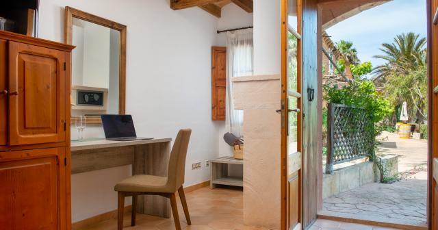 Finca-Can-Canals-Spa-ROOM-06