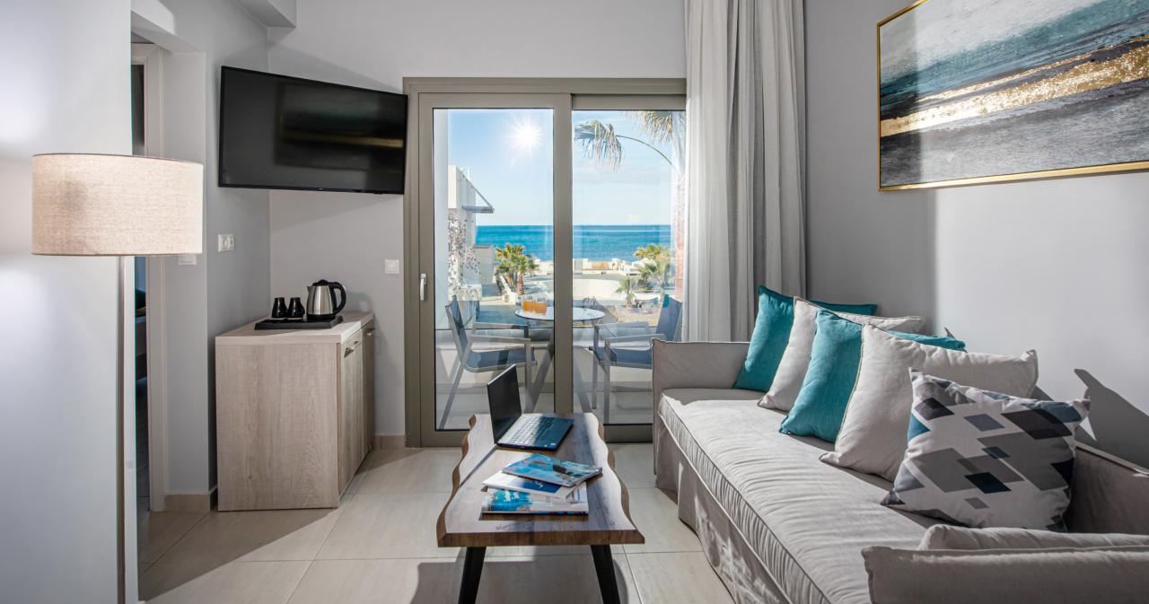 Saint-George-Gournes-Bay-ROOM-FAMILY-02