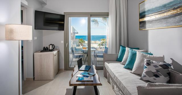 Saint-George-Gournes-Bay-ROOM-FAMILY-02