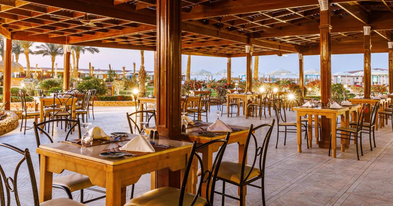 Sunrise-Solara-Aqua-Park-Resort-ITALIAN-RESTAURANT