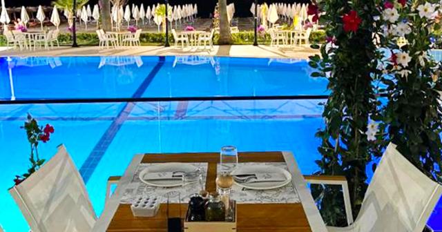 Blue-Marine-OUTDOOR-RESTAURANT