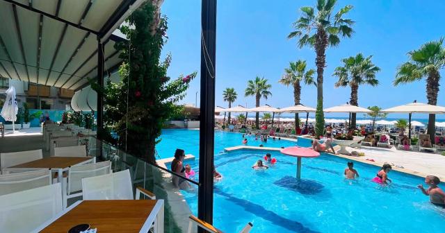 Blue-Marine-POOL