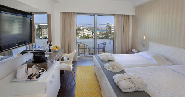 Nestor-DELUXE-ROOM-01