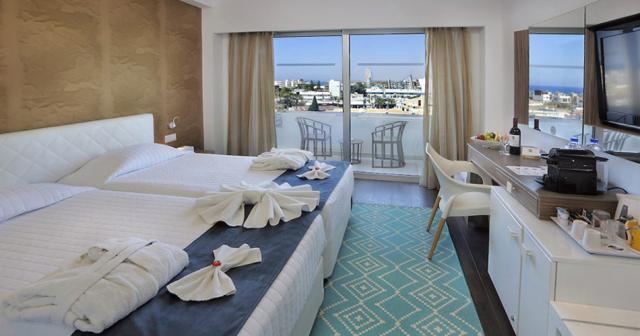 Nestor-DELUXE-ROOM-02