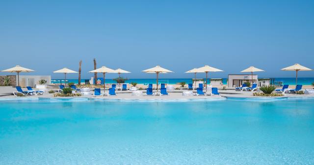 Cleopatra-Sidi-Heneish-2025-POOL-01