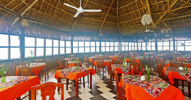 Reef-Beach-Resort-RESTAURANT