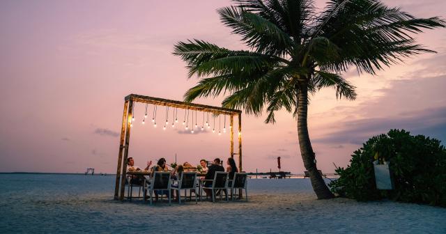 Sun-Siyam-Vilu-Reef-2025-DINNING-02