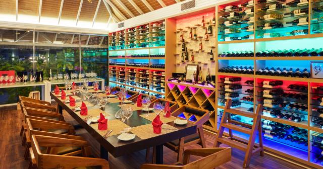 Sun-Siyam-Vilu-Reef-2025-WINE-CELLAR-01