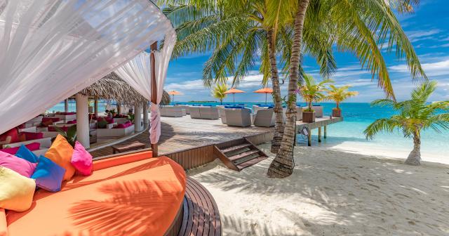 Sun-Siyam-Vilu-Reef-2025-BEACH-04