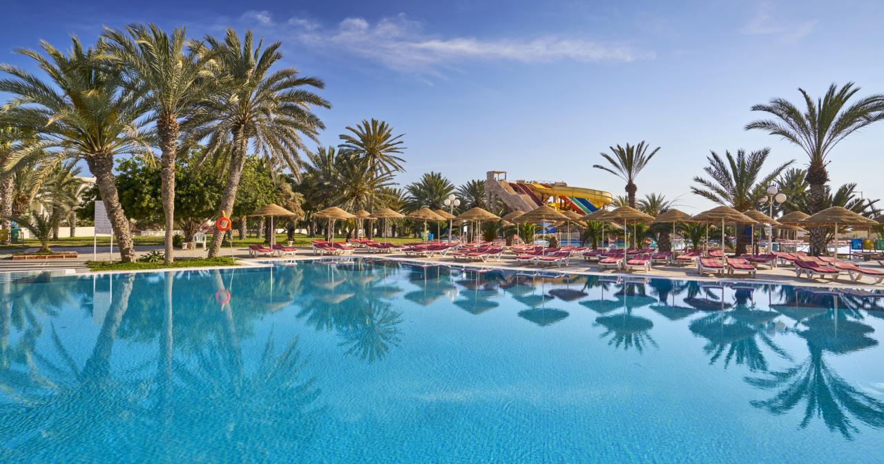 Les-Quatre-Saisons-and-Aqupark-POOL-2025-01
