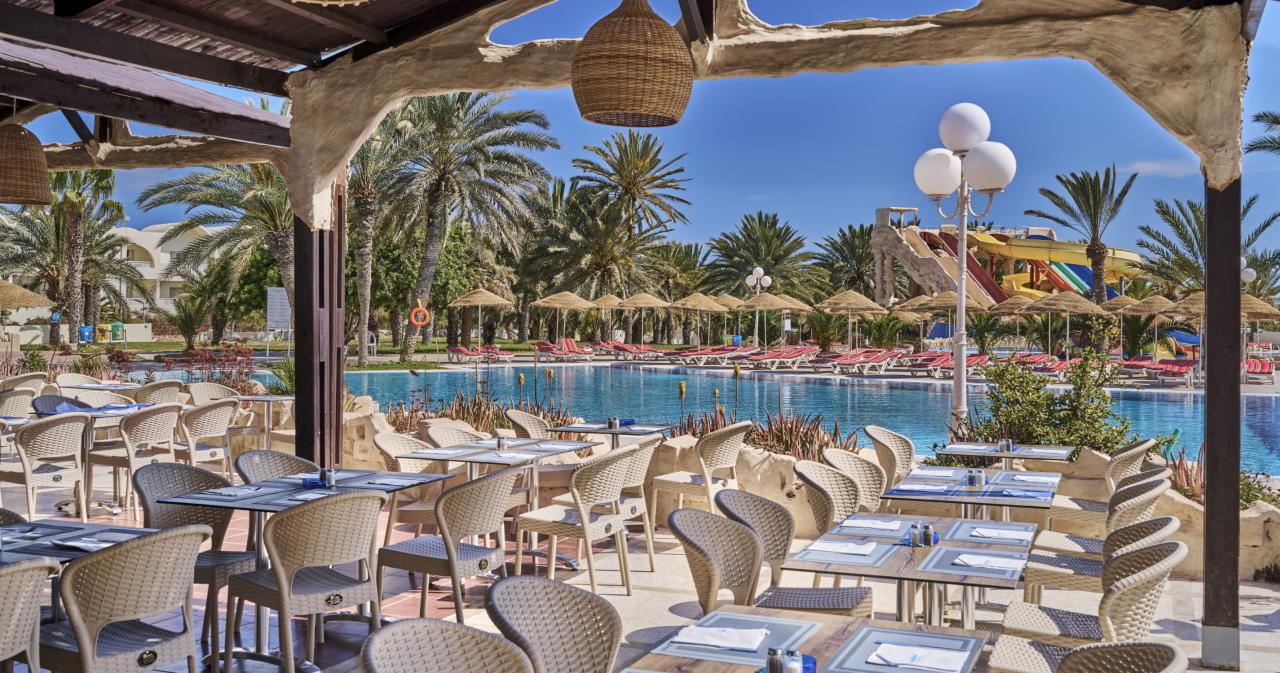 Les-Quatre-Saisons-and-Aqupark-RESTAURANT-2025-02