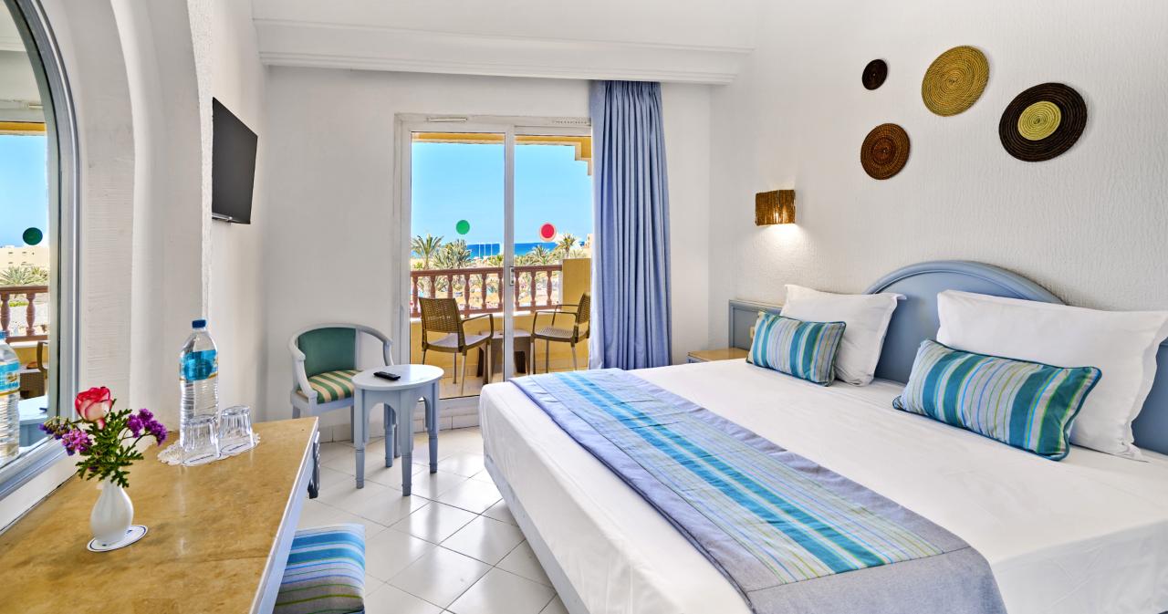 Les-Quatre-Saisons-and-Aqupark-ROOM-2025-01