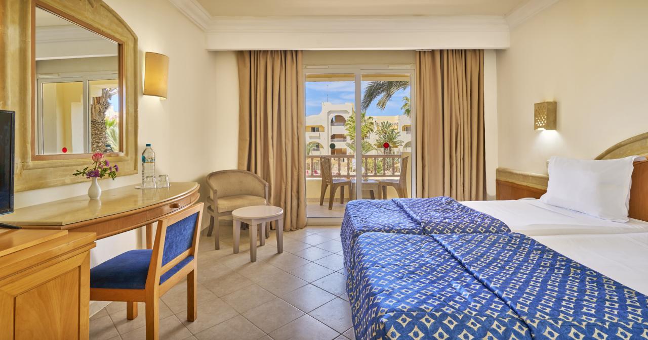Les-Quatre-Saisons-and-Aqupark-ROOM-2025-03