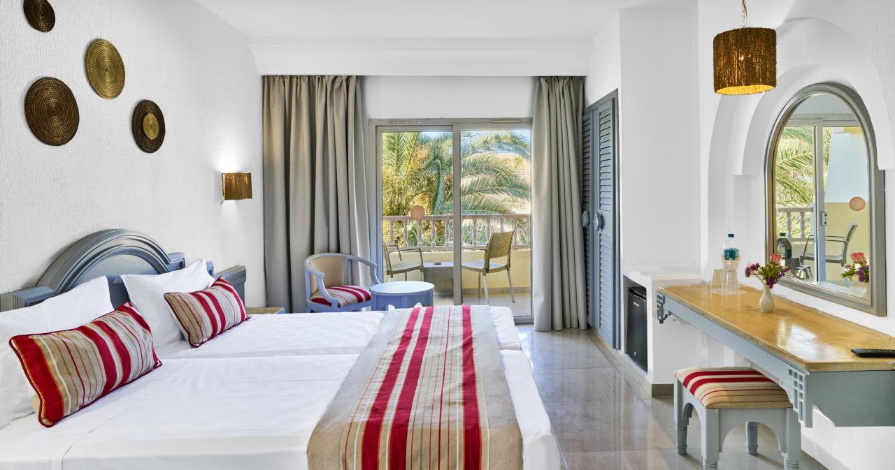 Les-Quatre-Saisons-and-Aqupark-ROOM-2025-04