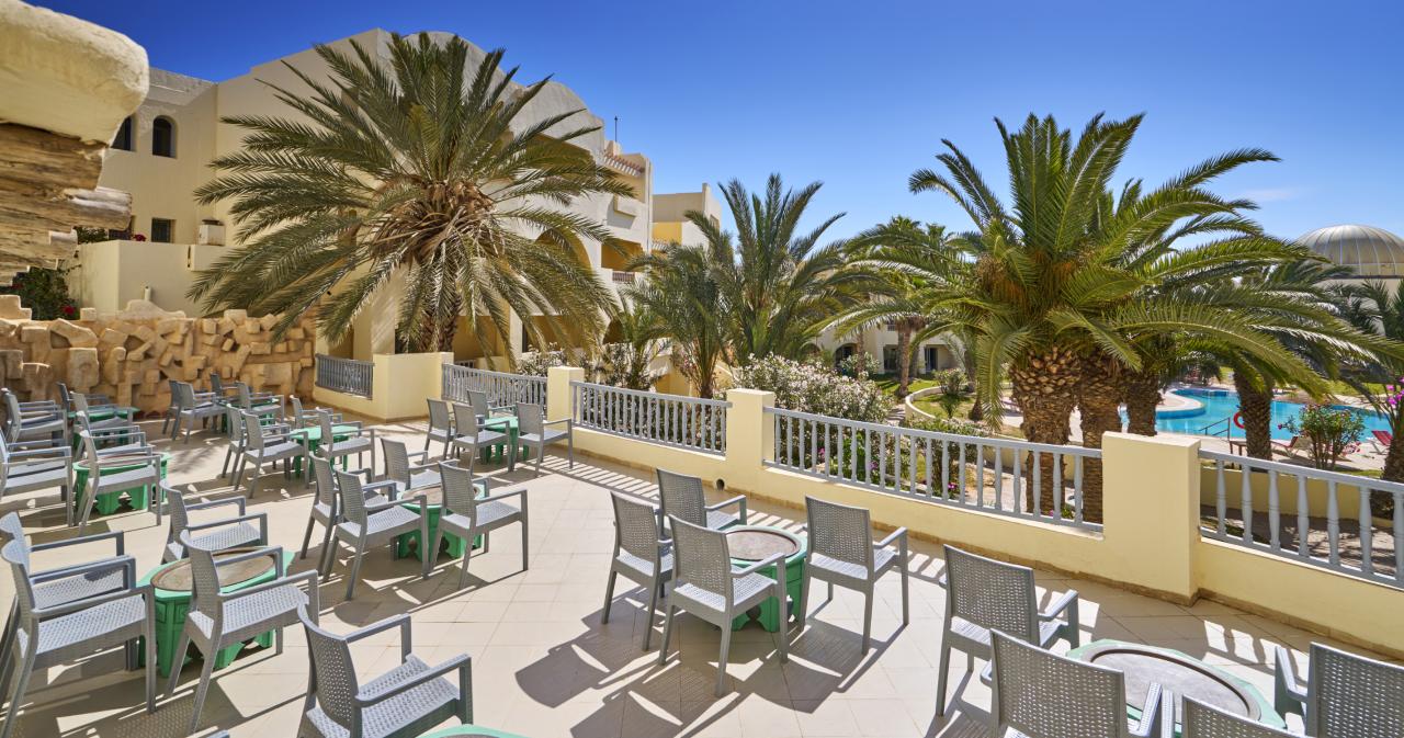 Les-Quatre-Saisons-and-Aqupark-TERRACE-2025-01