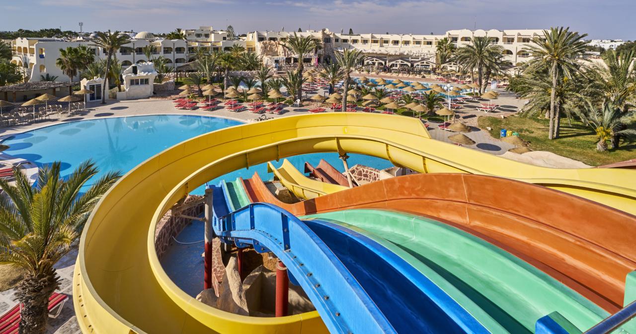 Les-Quatre-Saisons-and-Aqupark-WATERSLIDES-2025