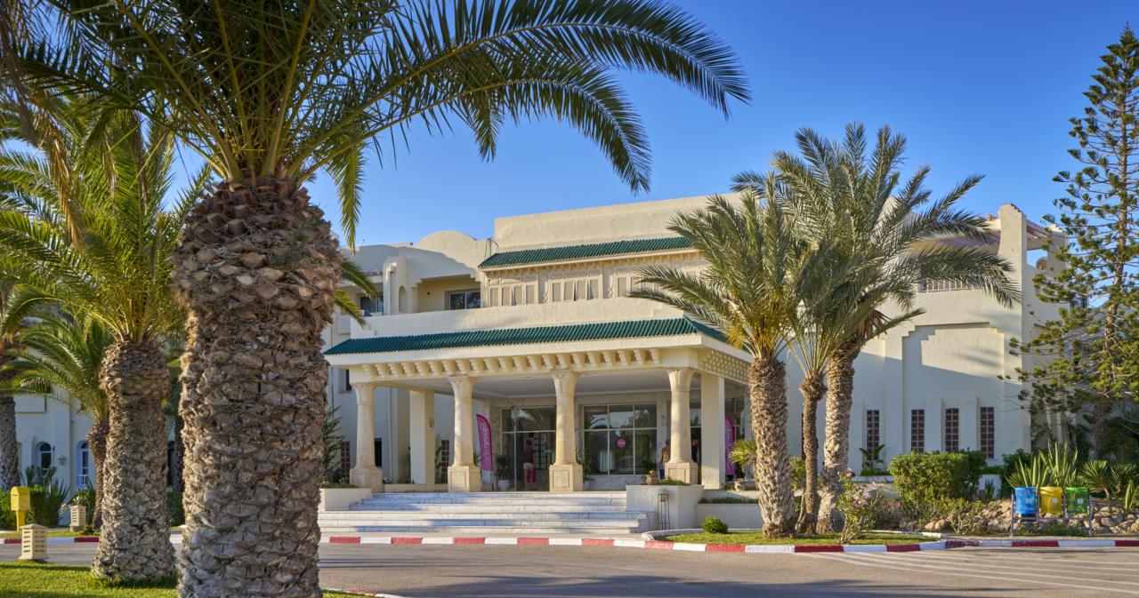 Les-Quatre-Saisons-and-Aqupark-ENTRANCE-2025