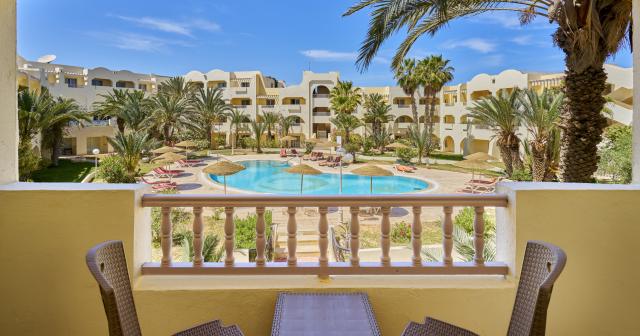 Les-Quatre-Saisons-and-Aqupark-BALCONY-2025