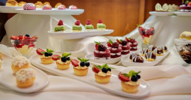 Hvd-Riviera-Beach-BUFFET-03