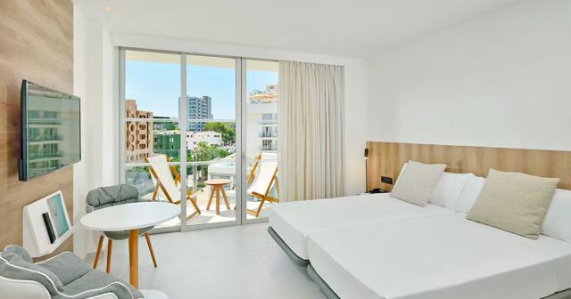 Innside-Calvia-Beach-ROOM