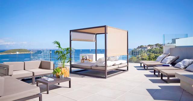 Innside-Calvia-Beach-SUNBEDS