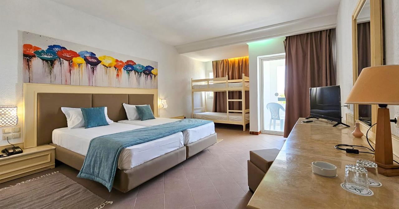 Monarque-El-Fatimi-Mahdia-ROOM-FAMILY