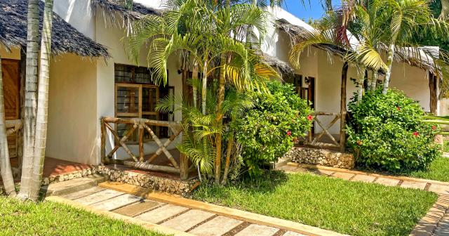Ahg-Hisia-Nungwi-Experience-Hotel-CLASSIC-ROOM-02