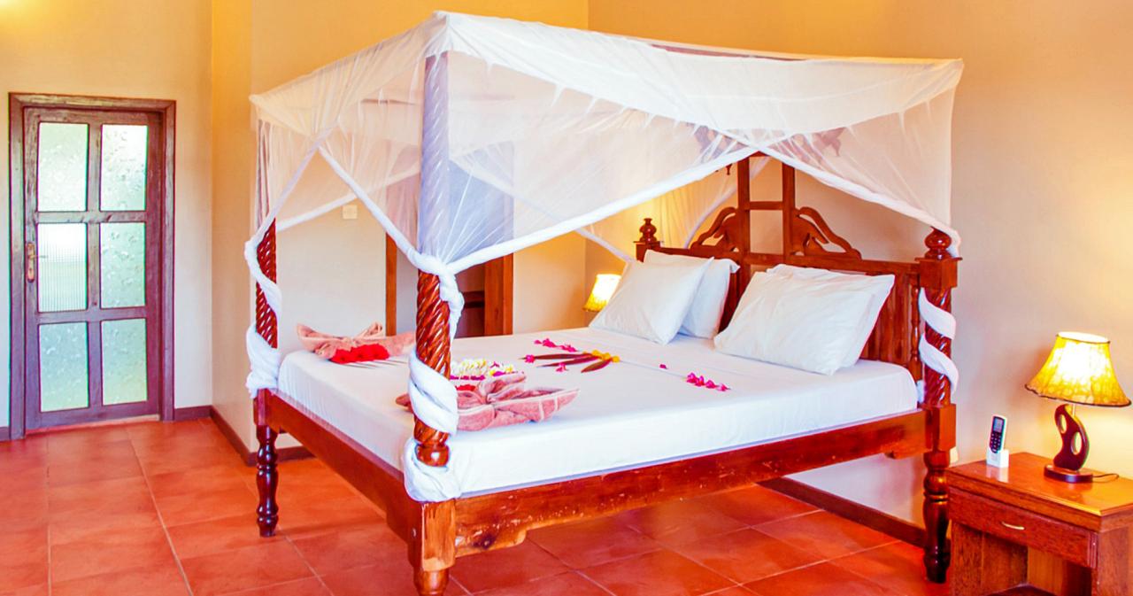 Mandarin-Resort-ROOM-01