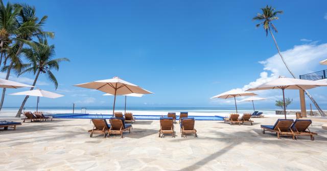 Royal-Mandarin-Resort-POOL-2025-04-NEW