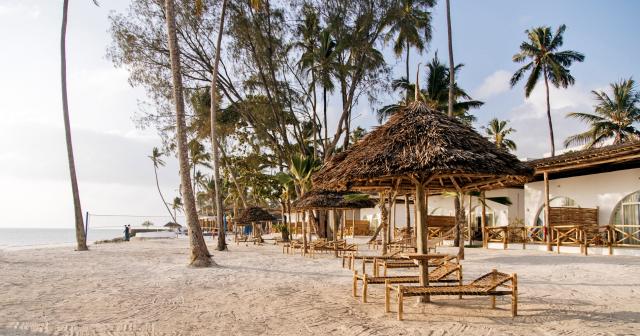 Royal-Mandarin-Resort-BEACH-2025-02-NEW