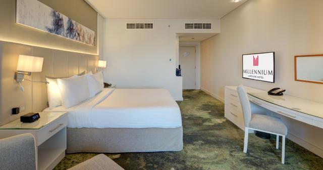Millennium-Lakeview-Hotel-ROOM-02