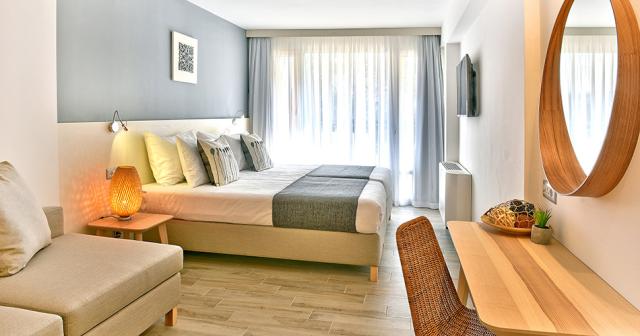 Ihotel-Sunny-Beach-SUPERIOR-DOUBLE-ROOM