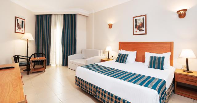 Sunrise-Le-Jardin-Aqua-Park-STANDARD-ROOM