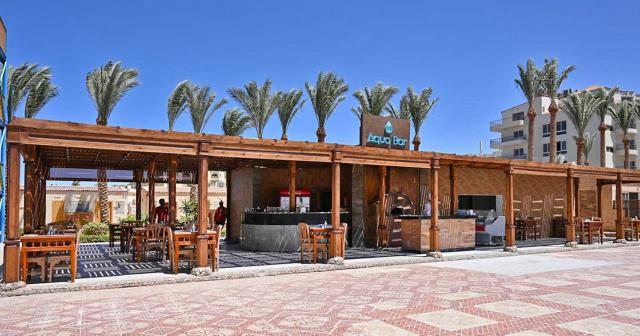 Sunrise-Riviera-Aqua-Park-Resort-AQUA-BAR