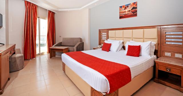 Sunrise-Riviera-Aqua-Park-Resort-STANDARD-ROOM-01