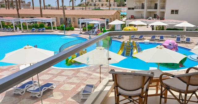Sunrise-Riviera-Aqua-Park-Resort-STANDARD-ROOM-02
