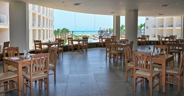 Sunrise-Riviera-Aqua-Park-Resort-GIARDINO-RESTAURANT