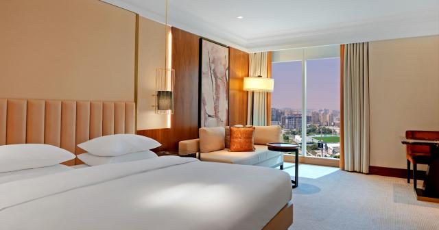 Grand-Hyatt-Dubai-Resort-and-Waterpark-ROOM