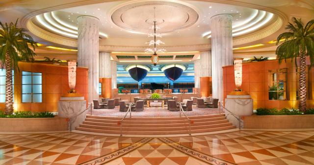 Grand-Hyatt-Dubai-Resort-and-Waterpark-LOBBY