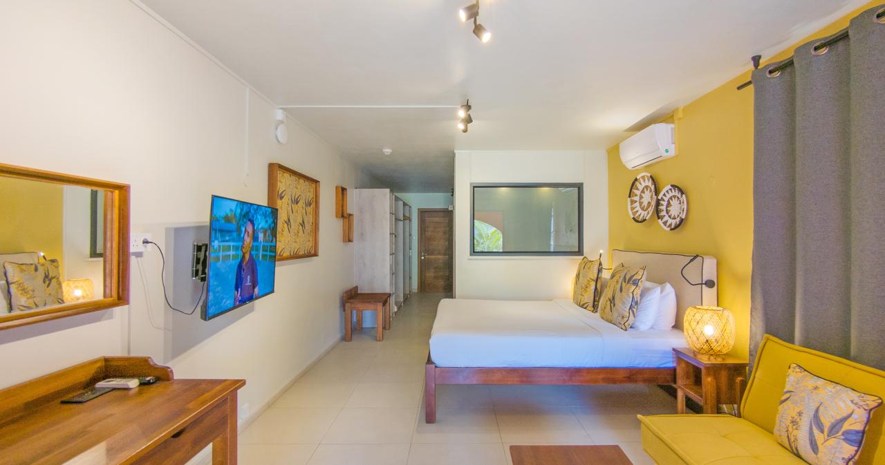 Flowers-Of-Paradise-ROOM-02