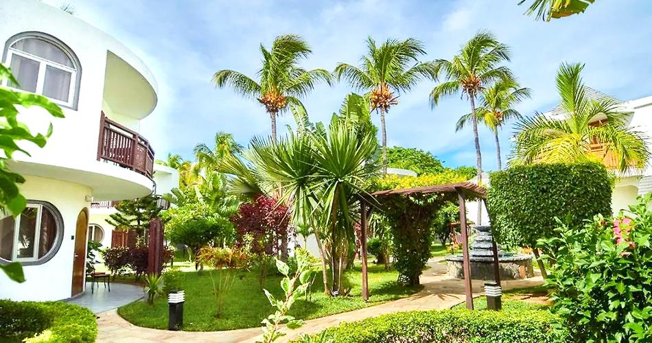 Golden-Beach-Resort-Spa-GARDEN