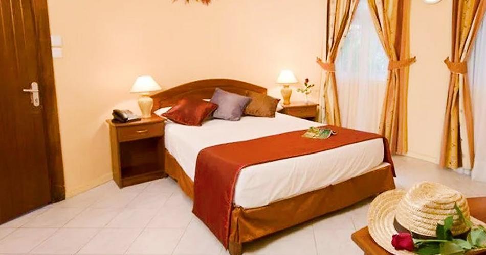 Golden-Beach-Resort-Spa-ROOM-02