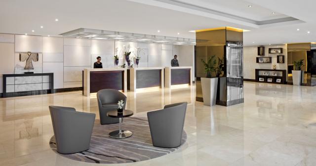 Jumeirah-Rotana-LOBBY-01