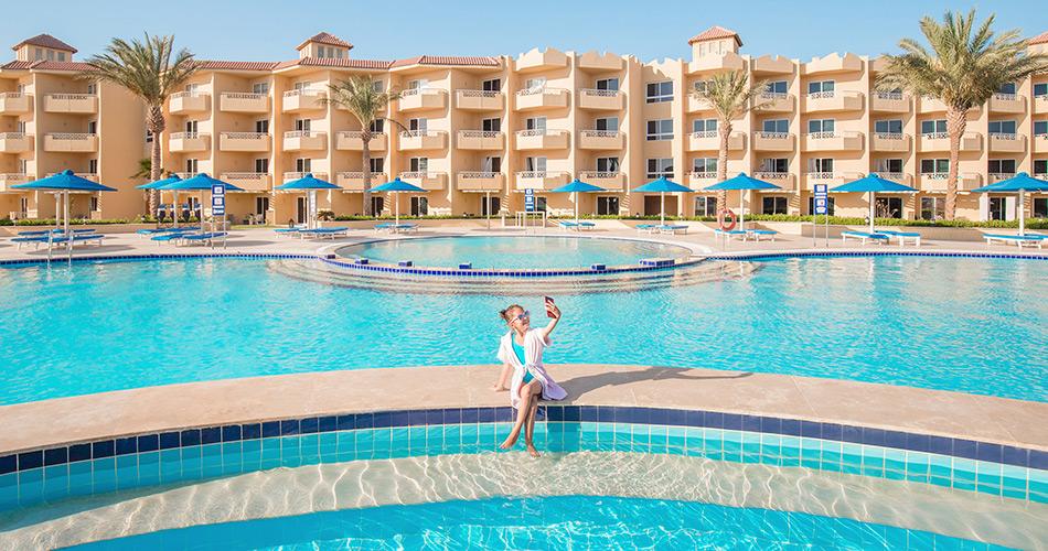 Amwaj-Beach-Club-POOL-2023-NEW-02