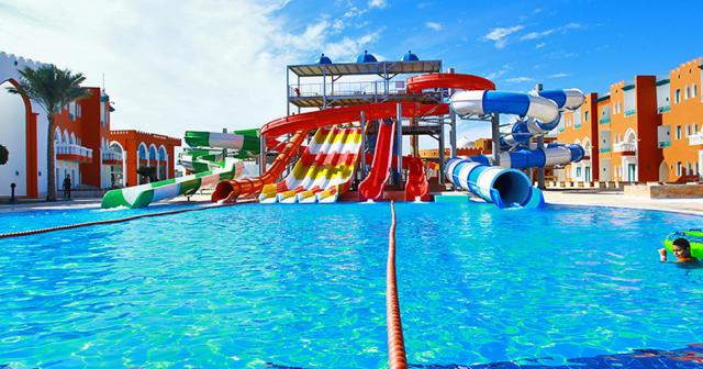 Sentido-Mamlouk-Palace-Resort-and-Spa-AQUAPARK-VE-VEDLEJSIM-HOT