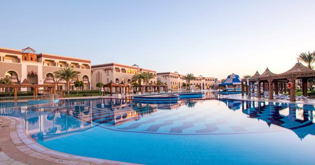 Sentido-Mamlouk-Palace-Resort-and-Spa-POOL-3