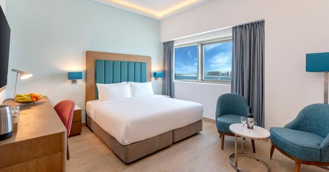 Park-Regis-by-Prince-DELUXE-ROOM-CITY
