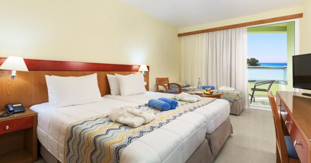 Avra-Beach-Resort-Hotel-a-Bungalows-DOUBLE-ROOM