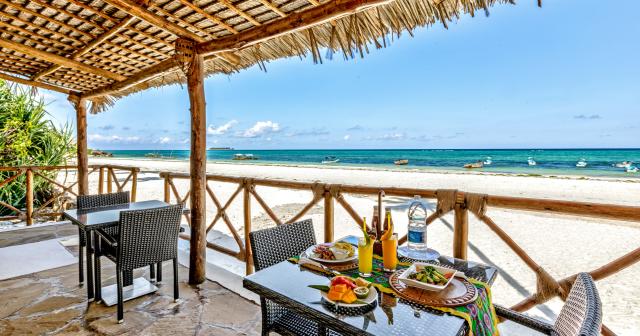Ahg-Dreams-Bay-Beach-RESTAURANT-01