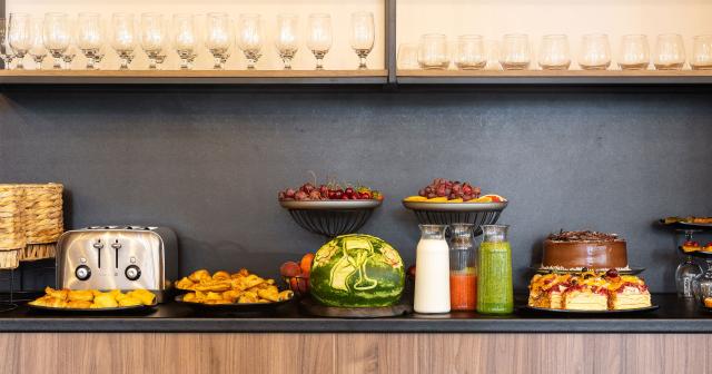 Noma-Boutique-BUFFET-01
